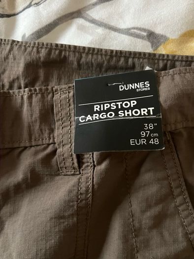 Mens  BNWT shorts W38"