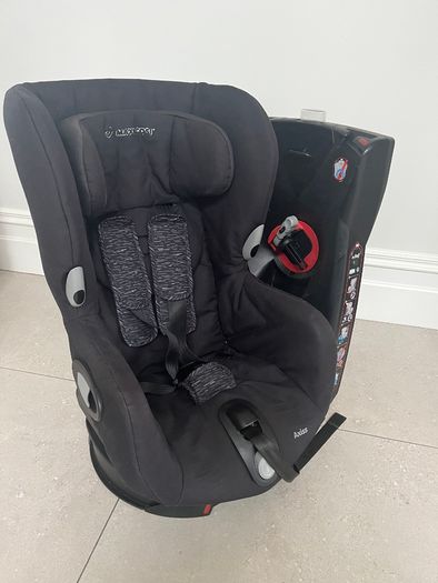Maxi Cosi Axis Carseat
