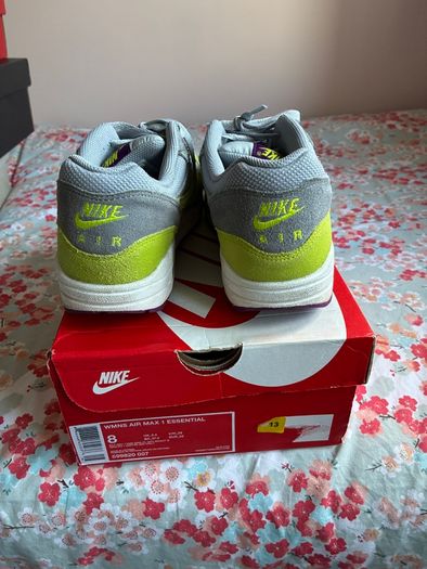 Air Max 1 - Grey/Green Womens
