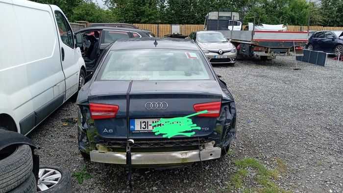 audi A6 breaking