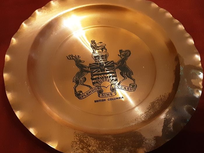 copper coat of arm's plate
