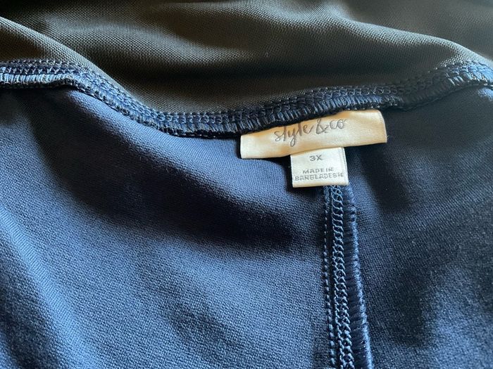 NEW FINAL REDUCTION. navy pull up casual trousers  from Style & Co. USA Size 3X which will fit 26/28.   Length from waist to hemline is 40 inches
