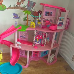 Barbie DreamHouse + Barbie Pool Set