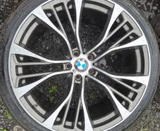 22" Bmw X5 Alloys with tyres