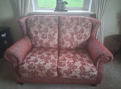 2 2 1 suite of furniture