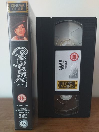 Cabaret VHS Tape Liza Minnelli Joel Grey Michael York