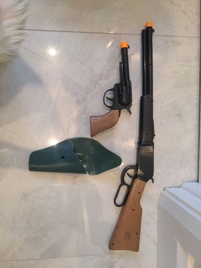 Toy guns