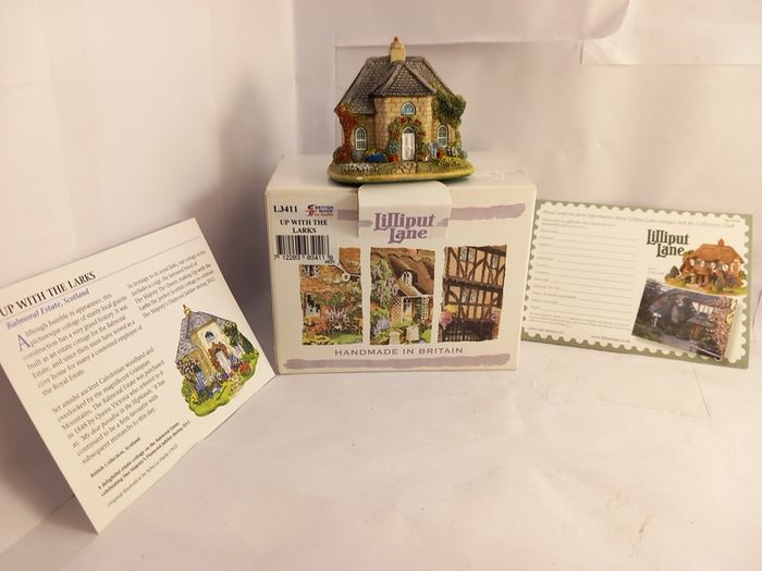 Lilliput Lane Model Houses & Others Lilliput Lane - UP WHITE THE LARKS Collectables great gift present display decor  original box and  deed collectors card