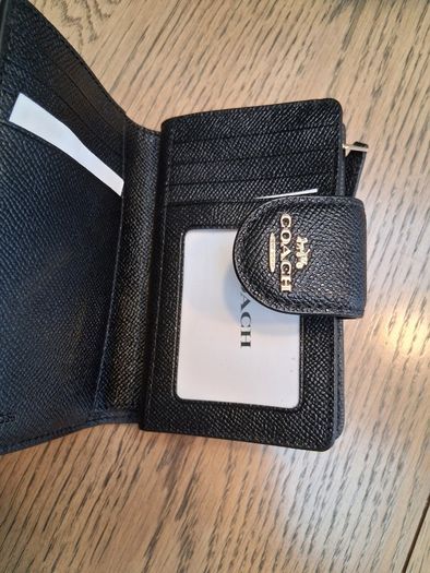 Coach - Black Zip Wallet - Never Used