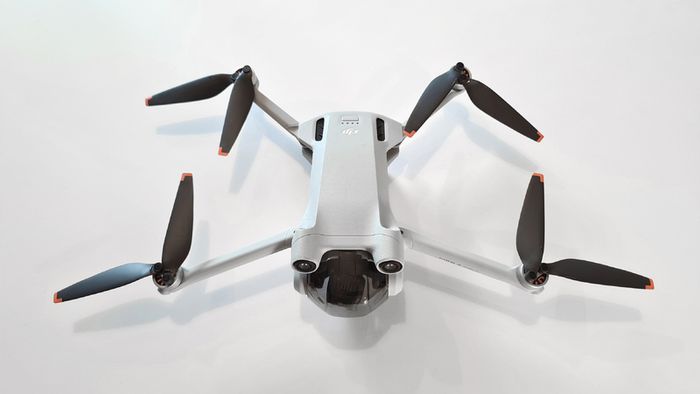 DJI Mini 3 Pro Drone + Fly More Combo