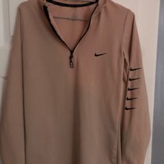 Girls nike top size L