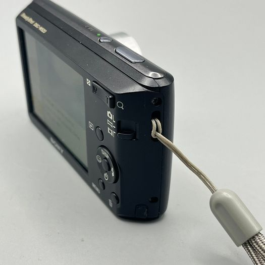 Sony Cyber-shot DSC-W520 14.1 MP Digital Camera - Black - Full Kit
