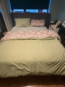 King size Bed
