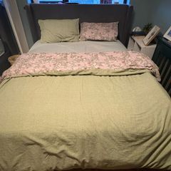 King size Bed