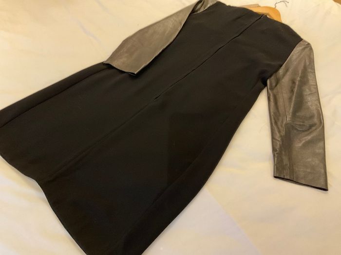 Stunning Jaeger black leather detail shift dress 10 NWT New