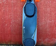 Electric skateboard