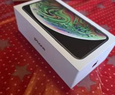 Empty box for iPhone Xs Max