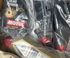 transmission oil Motul Castrol