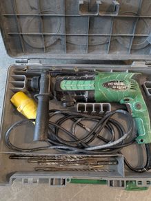 Hitachi DH24PB2 Rotary Hammer Drill + Case + Bits