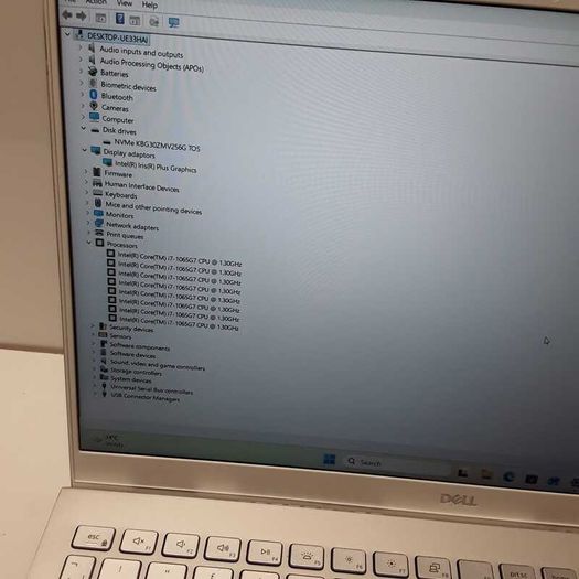 Dell Inspiron 15 5501 | Intel Core i7-1065G7 | 16GB RAM | 256GB SSD | 15.6" Laptop
