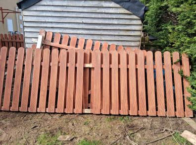 timber fence excellent condition