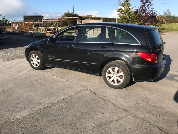 Mercedes R-Class w251, Braking