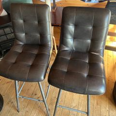 stools x 2