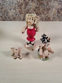Piggins by David Corbidge figurines statues Piggin lovely - dressed to kill - drunk as a skunk vintage 1999 2002