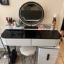 Vanity Table Image 8