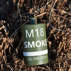 M18 smoke grenade ( prop/ replica)