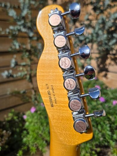Fender Modern Player Telecaster Plus