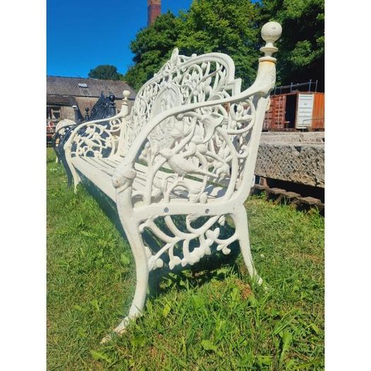 Bench Large White Cast Iron Lady Bench CH-R-S126-W