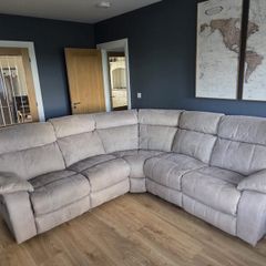 Matching Electric Recliner Sofa Suite