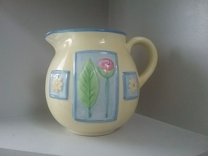 Ray Ware Large Jug