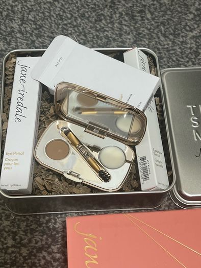 JANE IREDALE DAZZLE & SHINE BROW KIT - LIGHT perfect as Christmas present brand new