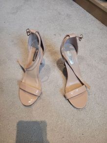 Ladies nude heels size 4