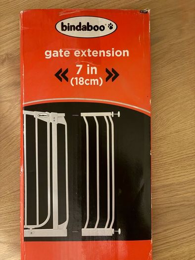 Wide stair gate with extension