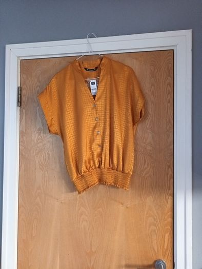 Dunnes Ochre Satin Croc Top.   S. 12.    B.N.W.T.