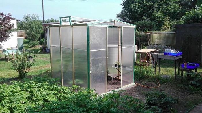 14 x Polycarbonate  UV-Resistant, Transparent, Double Wall Sheets, Greenhouse Sheets   Hollow Chamber Sheets - 4 mm Thick