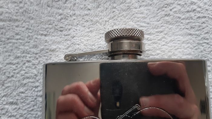 Irish Whiskey Stainless Steel Hip Flask with captive top and Golf Engraving 7 fl oz