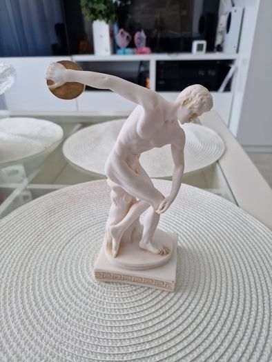 Discobol - Greek sculpture of ancient Greek art