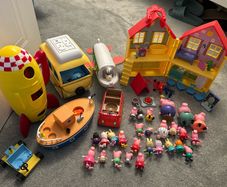 peppa pig, house, boat, plane,camper, rocket