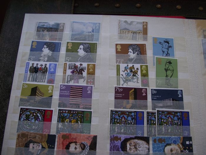 Collection of Mint Elizabeth II stamps, blocks and strips (1946-1990s)