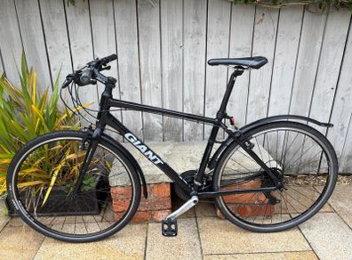 Giant Escape Hybrid