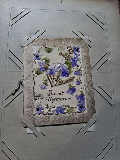 Mega Art Nouveau Postcard Album (197 Pieces)