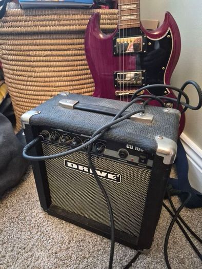 Vintage Guitar, Amp,  Guitar Pedal & Guitar Stand