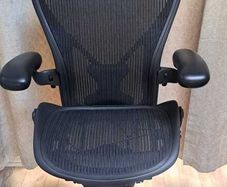 Herman Miller Aeron chair size B