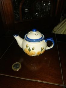 Mini tea pot