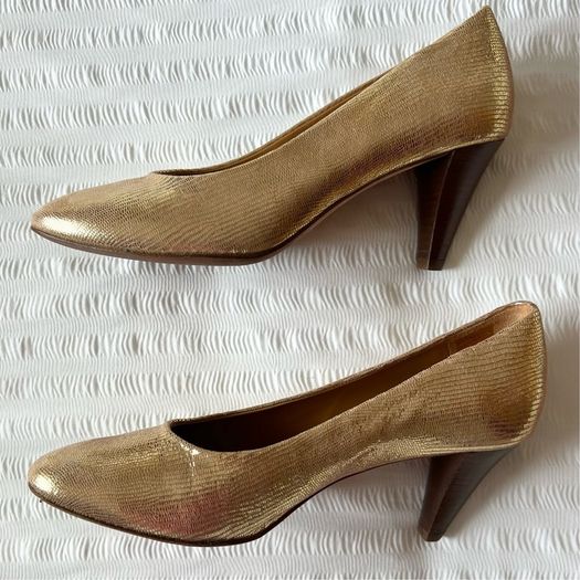 Des Petits Hauts gold high heels with box size 5