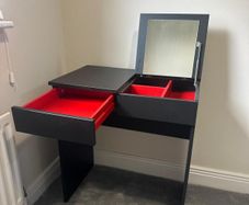 Dressing / Vanity Table with mirror